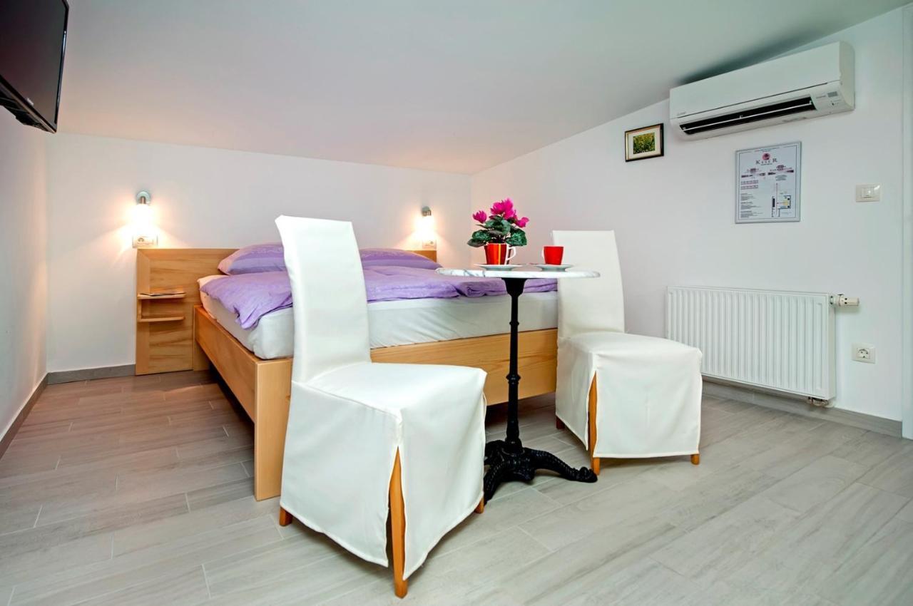 Keser Apartments Rovinj Exterior photo